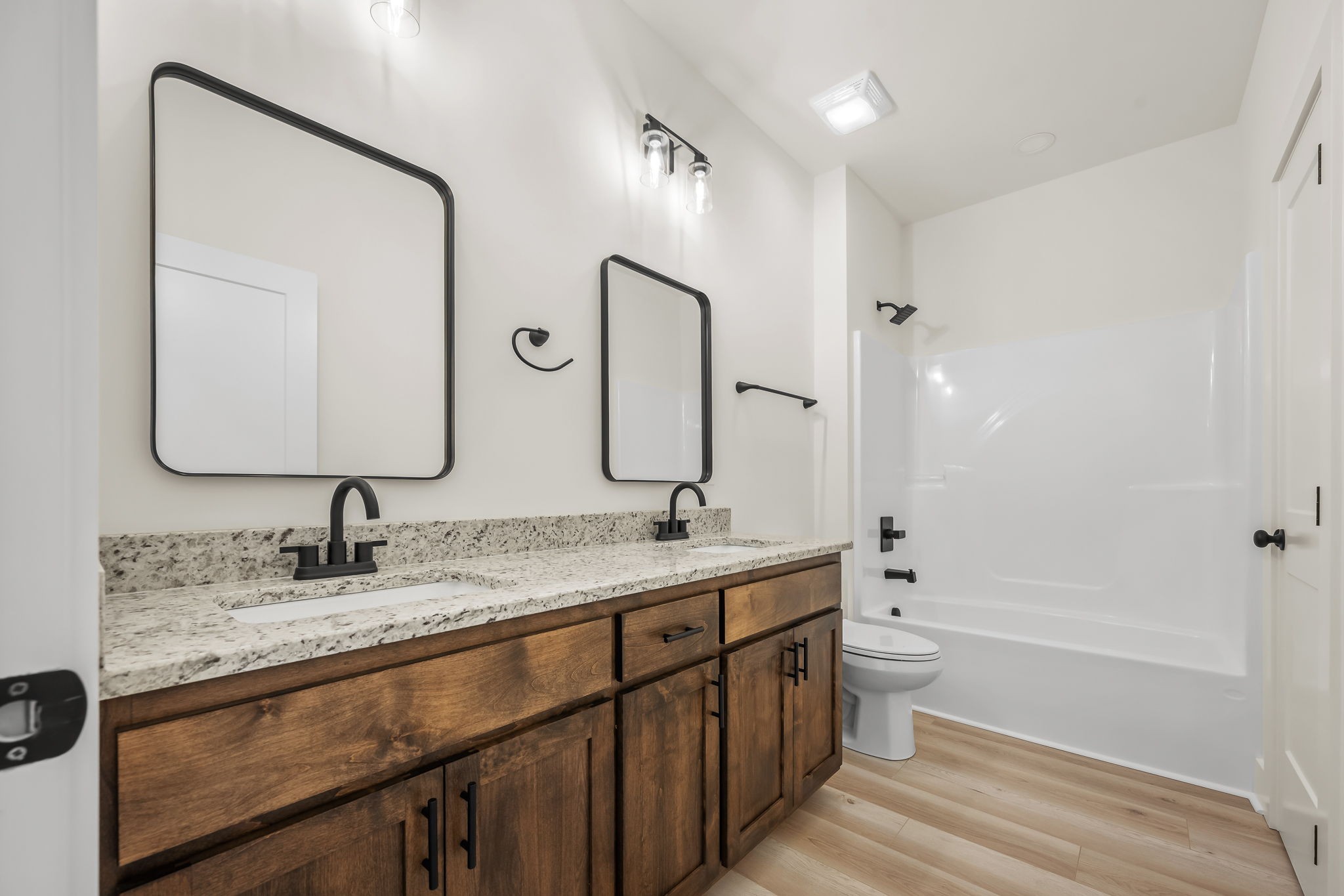 3776 Hollow Springs Road Bradyville TN 37026