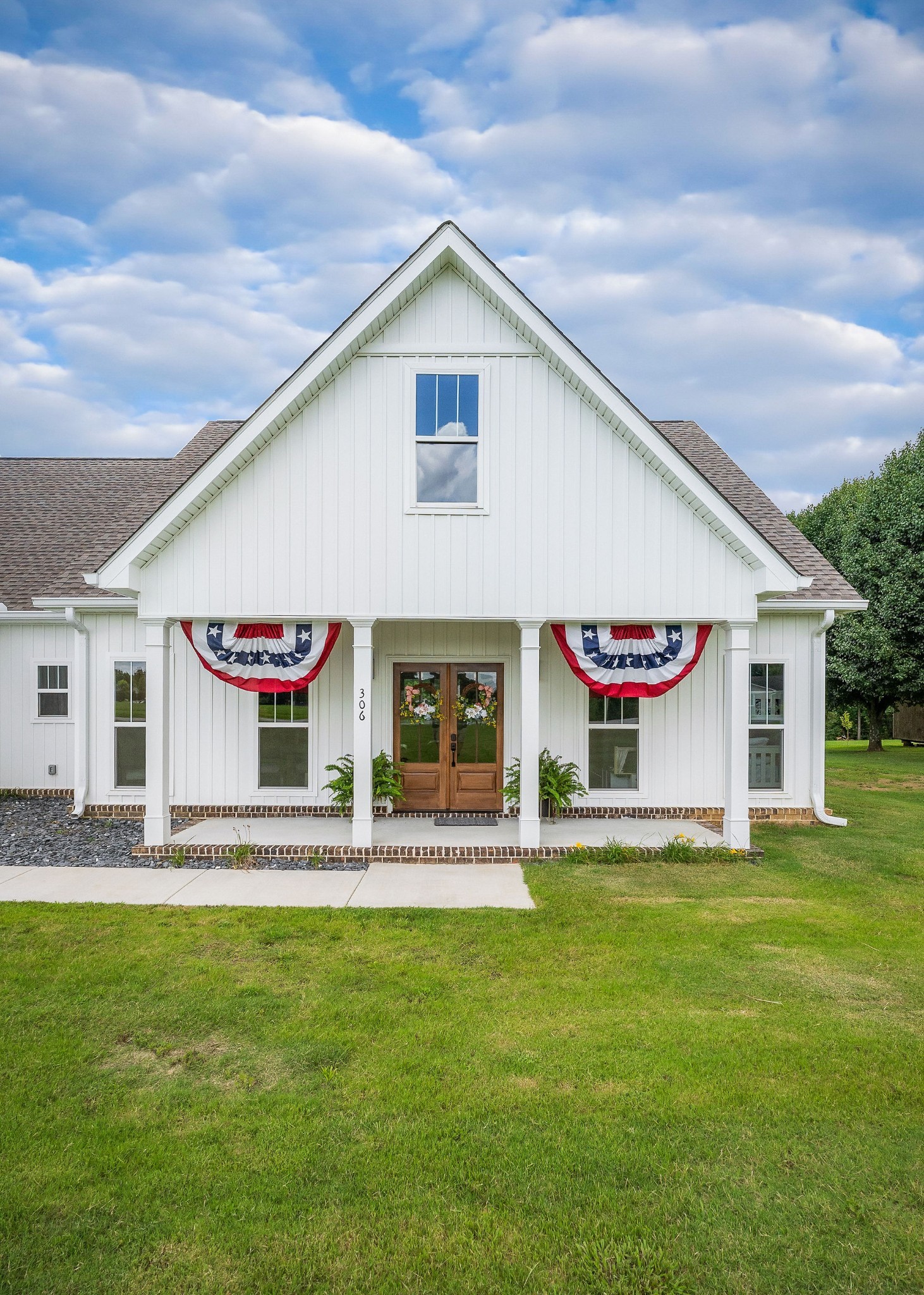 306 Old Shelbyville Road Mcminnville TN 37110