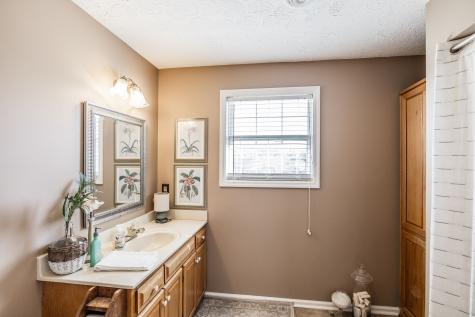 6761 Hall Road Greenbrier TN 37073
