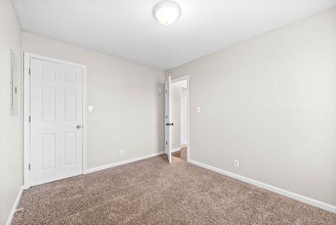 125 Grant Avenue Oak Grove KY 42262