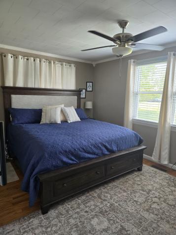 1605 New Dry Hollow Road Vanleer TN 37181