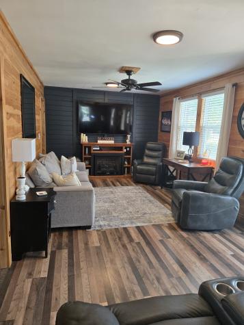 1605 New Dry Hollow Road Vanleer TN 37181