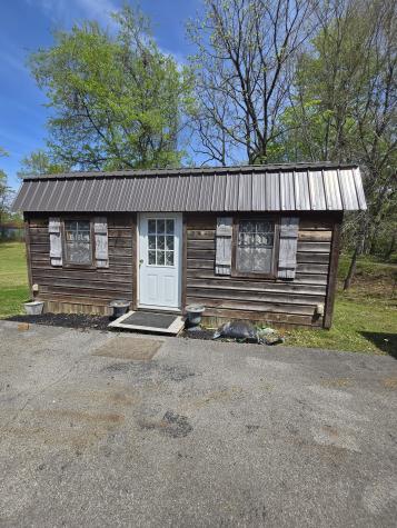 1605 New Dry Hollow Road Vanleer TN 37181