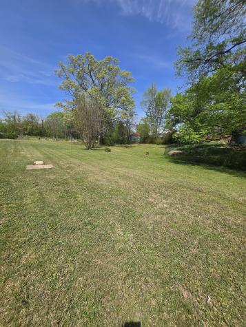 1605 New Dry Hollow Road Vanleer TN 37181