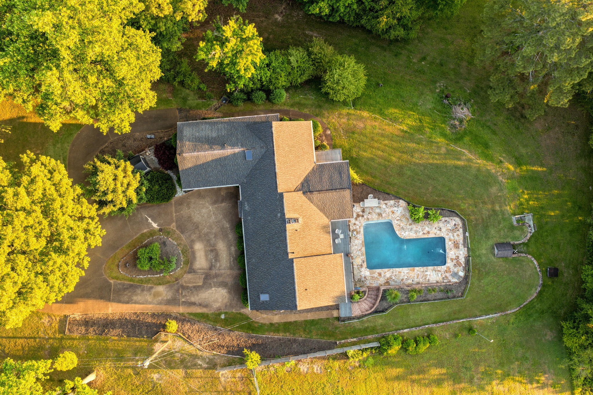 2157 Clift Eldridge Road Soddy Daisy TN 37379