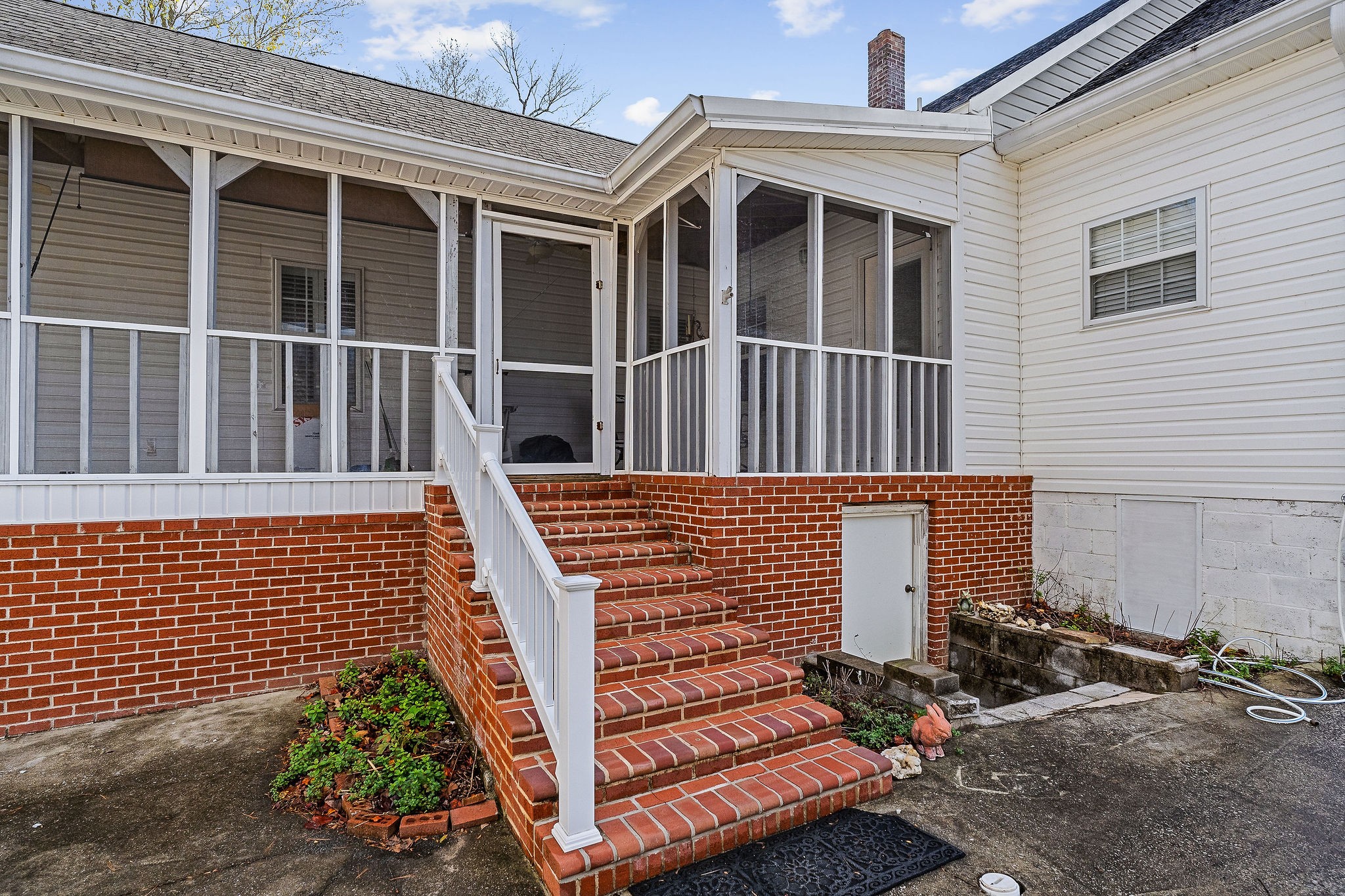 408 W Main Street Smithville TN 37166