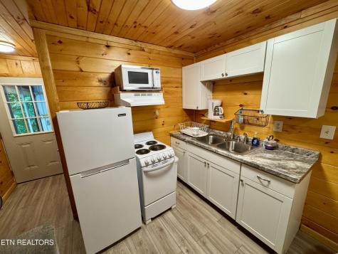 983 River Hill Road Sparta TN 38583