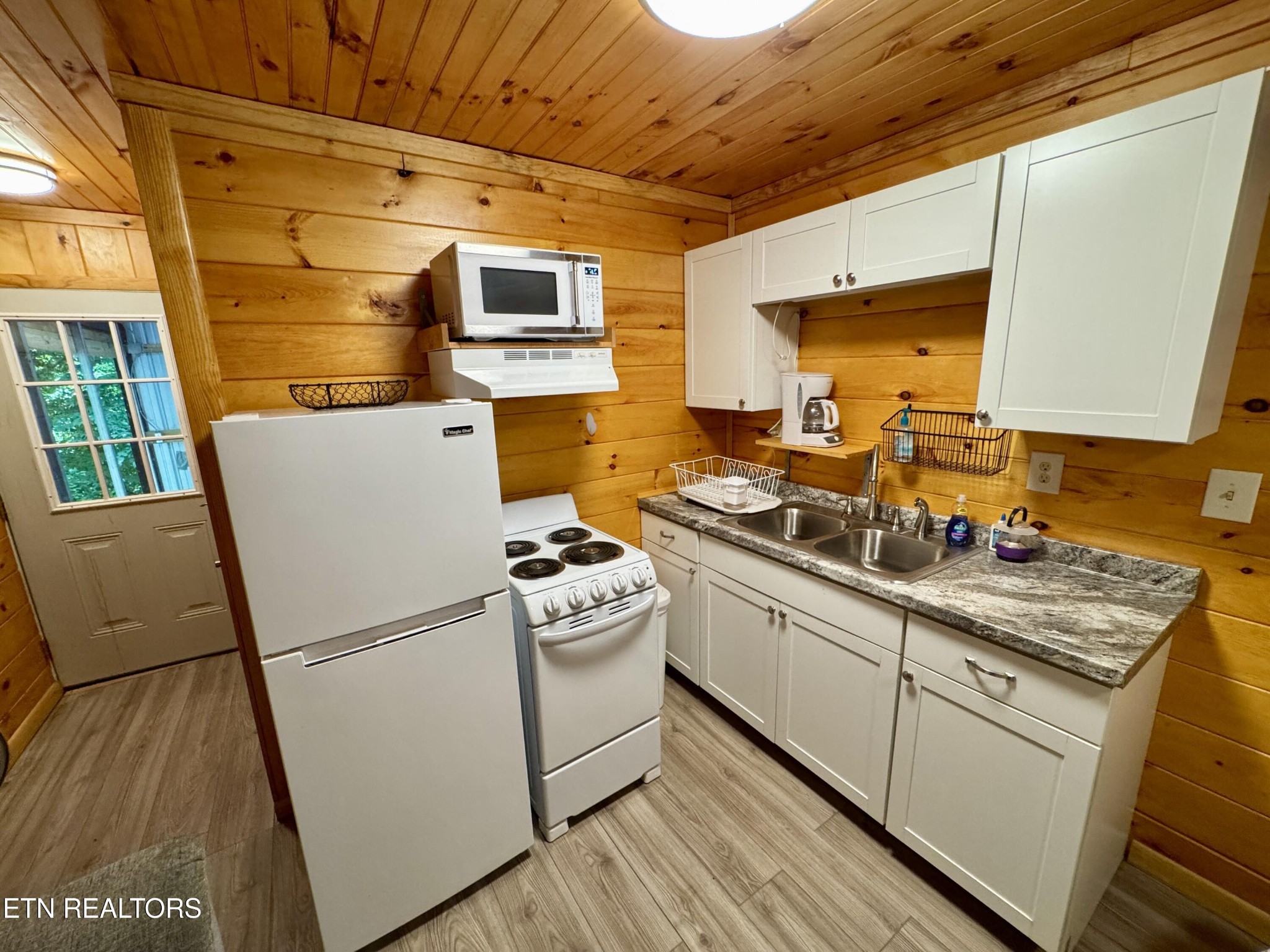 983 River Hill Road Sparta TN 38583