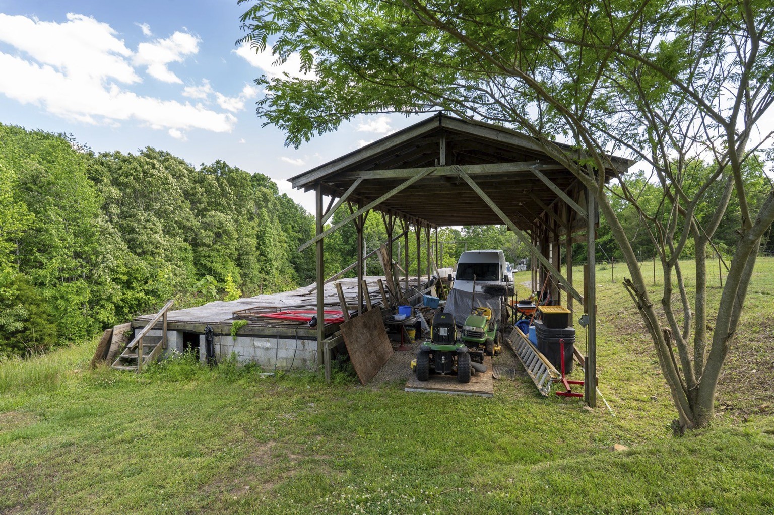 391 Gunson Ridge Road Cumberland City TN 37050
