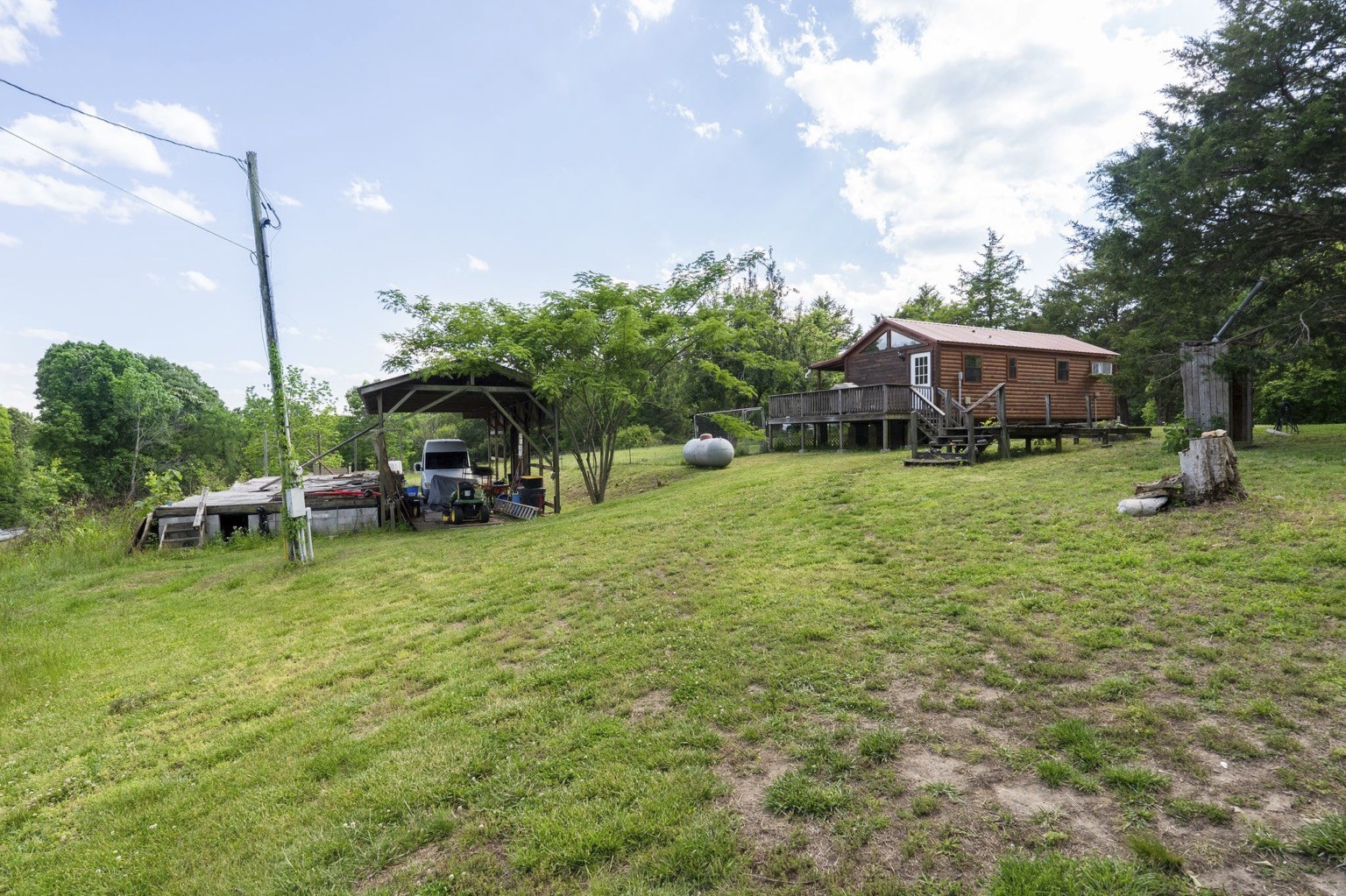 391 Gunson Ridge Road Cumberland City TN 37050