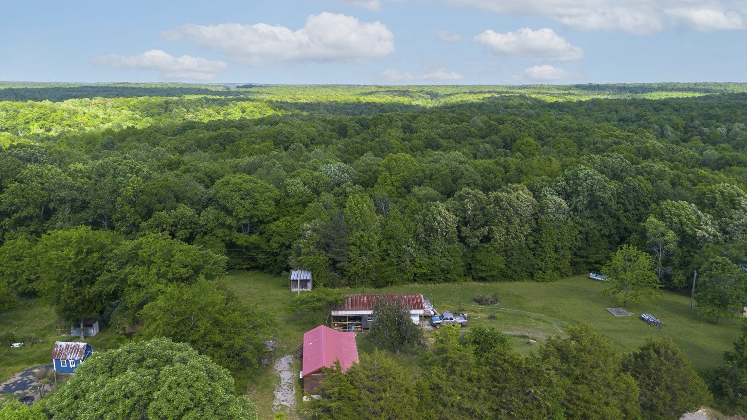 391 Gunson Ridge Road Cumberland City TN 37050