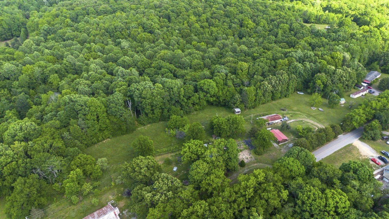 391 Gunson Ridge Road Cumberland City TN 37050