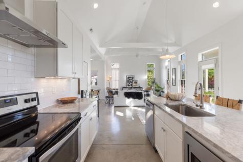 1811A 3rd Ave, N Nashville TN 37208