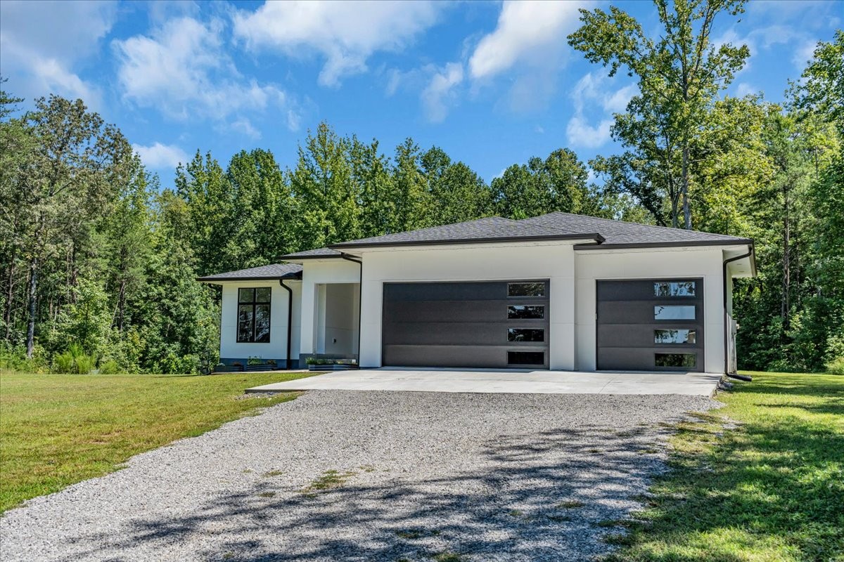 220 S Woods Road Mcminnville TN 37110