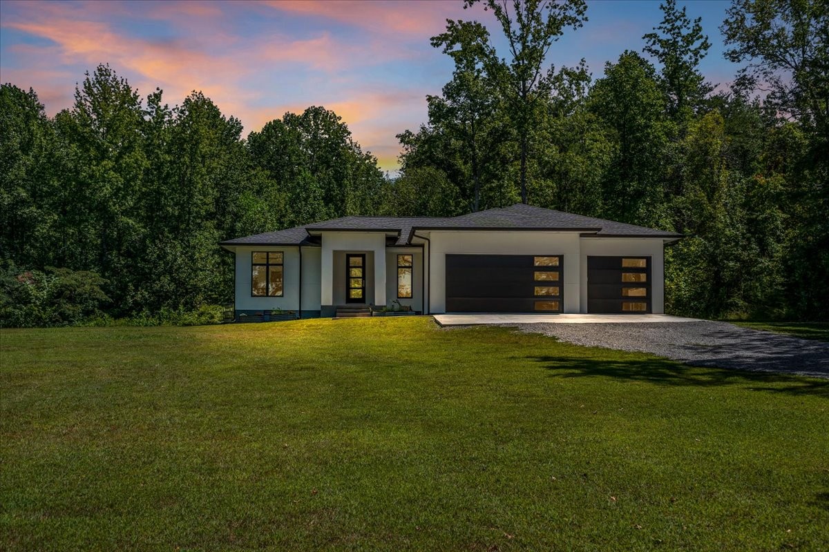 220 S Woods Road Mcminnville TN 37110
