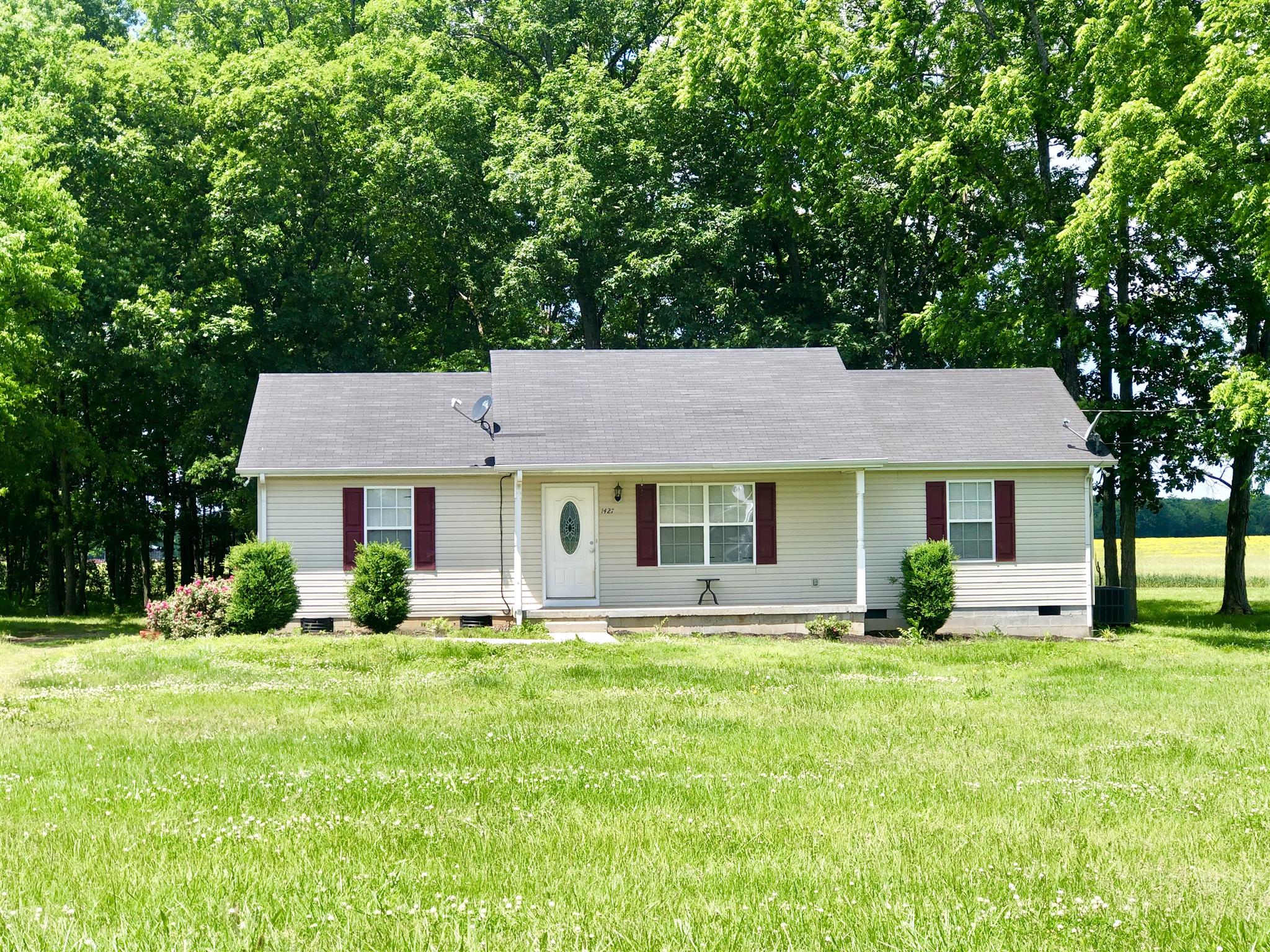1427 Longview Road Unionville TN 37180