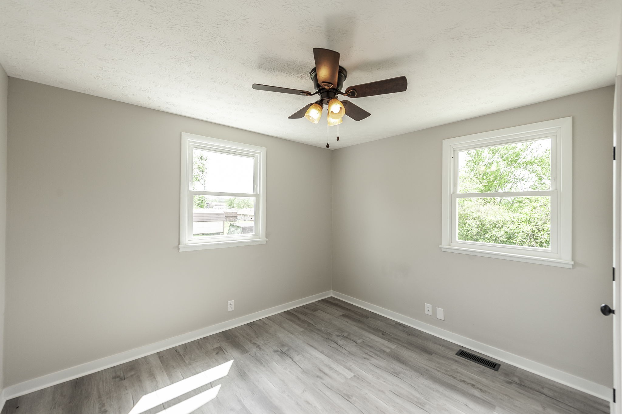 709 Perry Drive Springfield TN 37172