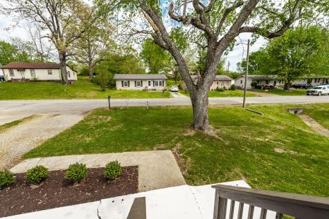 709 Perry Drive Springfield TN 37172