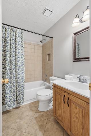 4233 New Hope Meadow Road Hermitage TN 37076