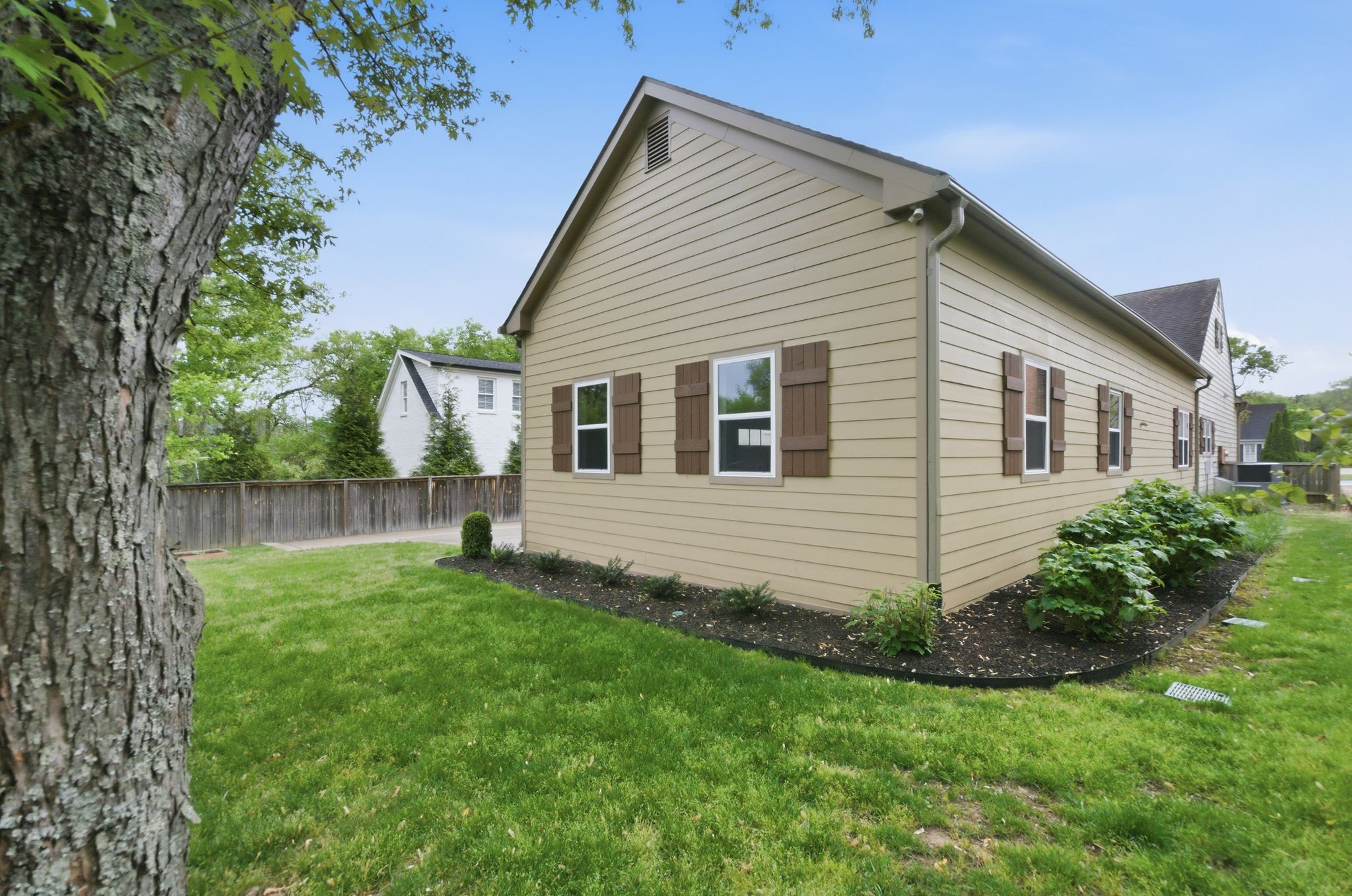 6006 Foxborough Sq, E Brentwood TN 37027
