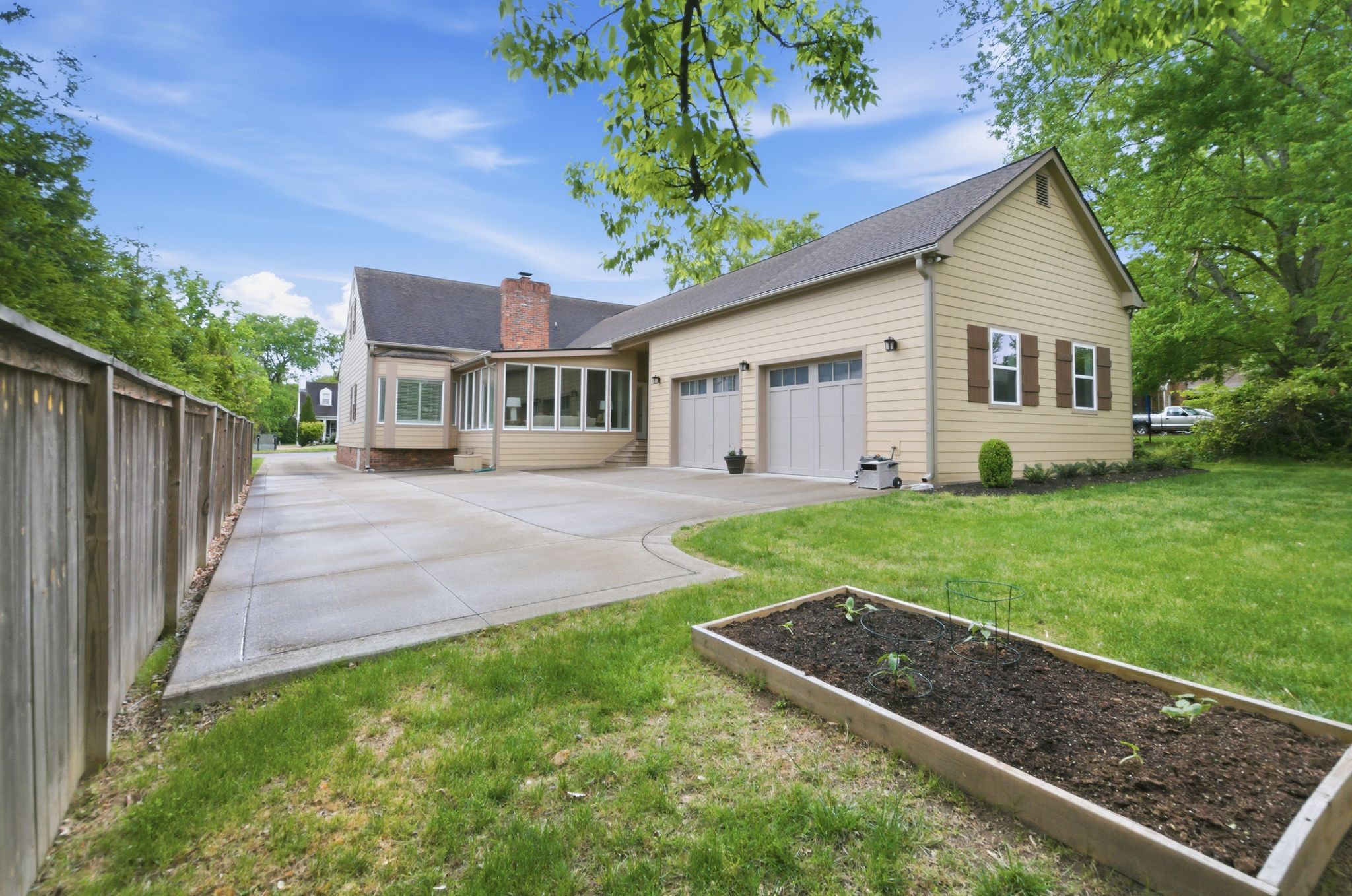 6006 Foxborough Sq, E Brentwood TN 37027