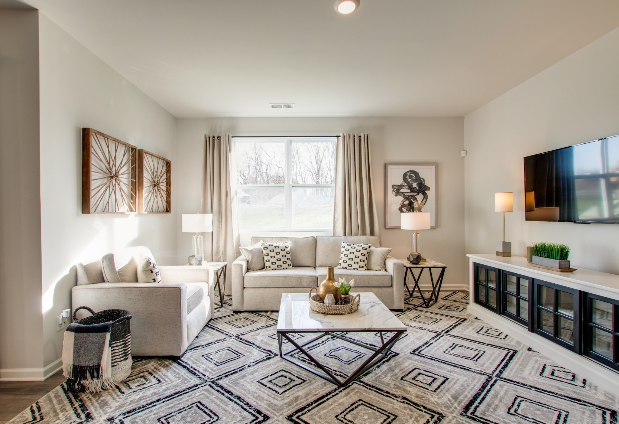 4304 Scarlet Court Columbia TN 38401