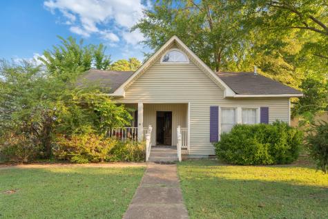 91 E 2nd St, E Parsons TN 38363