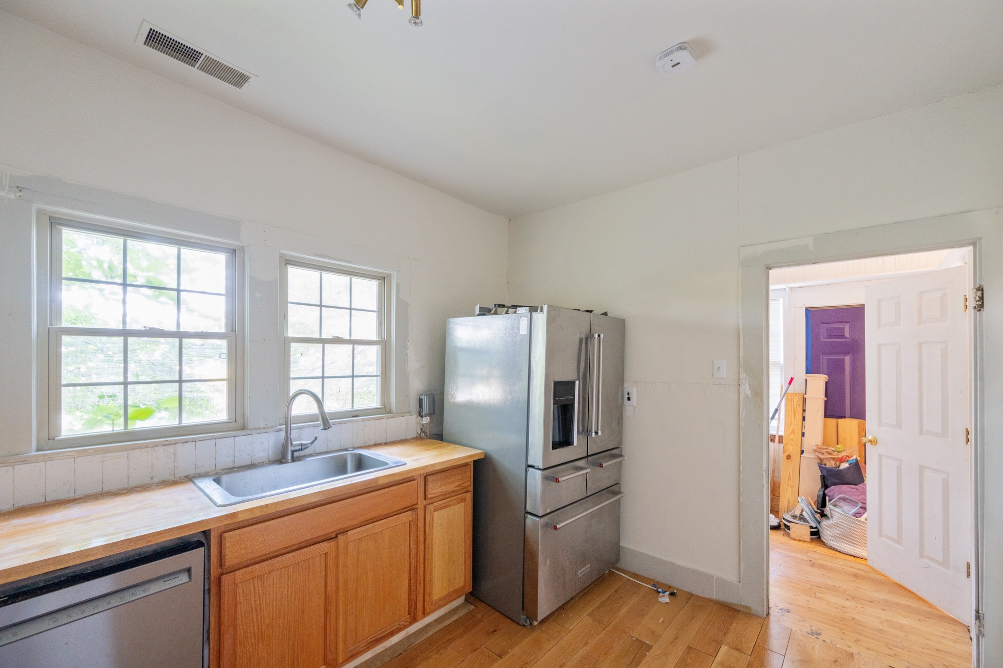 91 E 2nd St, E Parsons TN 38363