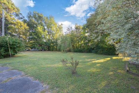 91 E 2nd St, E Parsons TN 38363