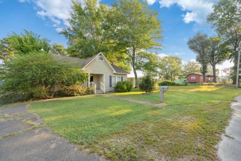 91 E 2nd St, E Parsons TN 38363