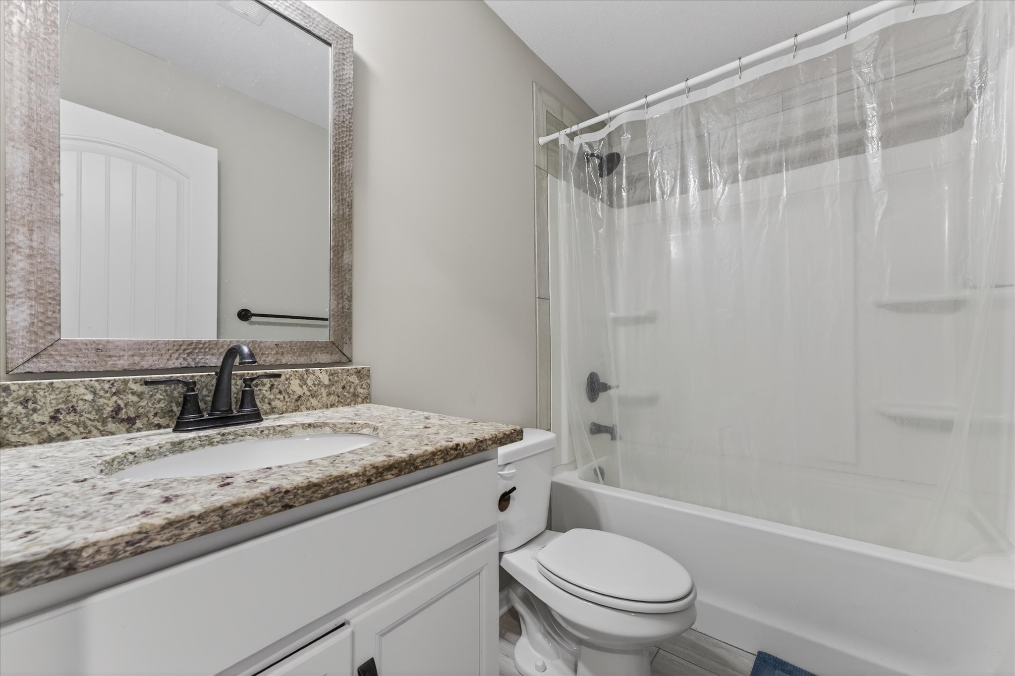 1493 English Oak Drive Clarksville TN 37043