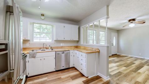841 N Palmers Chapel Road White House TN 37188