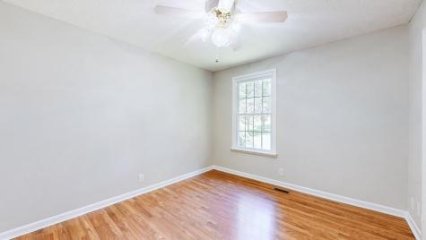 841 N Palmers Chapel Road White House TN 37188