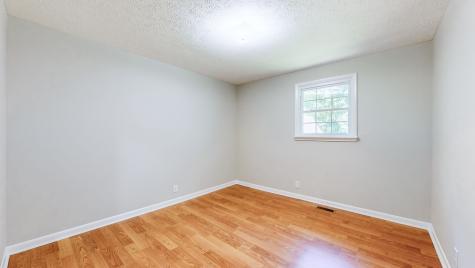 841 N Palmers Chapel Road White House TN 37188