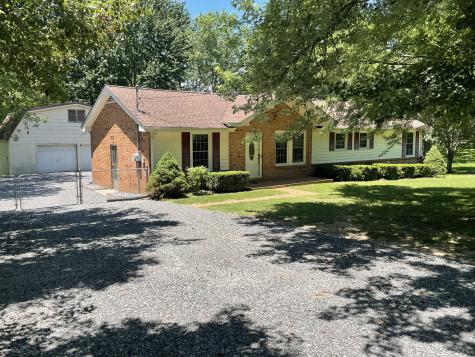 841 N Palmers Chapel Road White House TN 37188