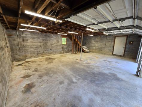 841 N Palmers Chapel Road White House TN 37188