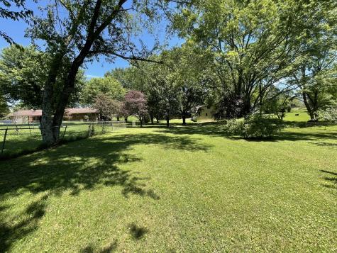 841 N Palmers Chapel Road White House TN 37188