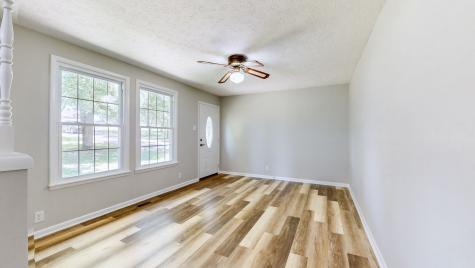 841 N Palmers Chapel Road White House TN 37188