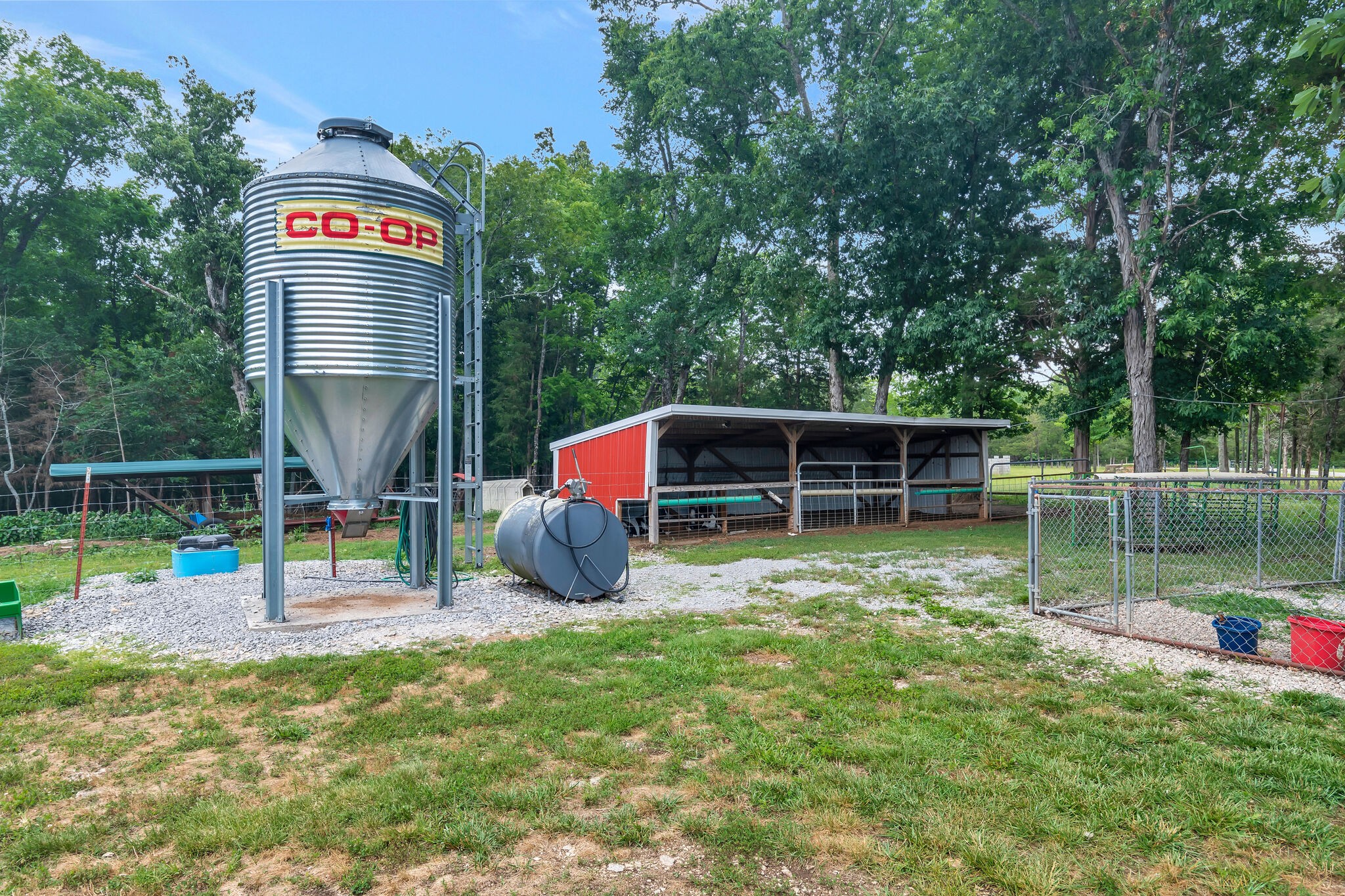 2824 Robert Truelove Road Columbia TN 38401