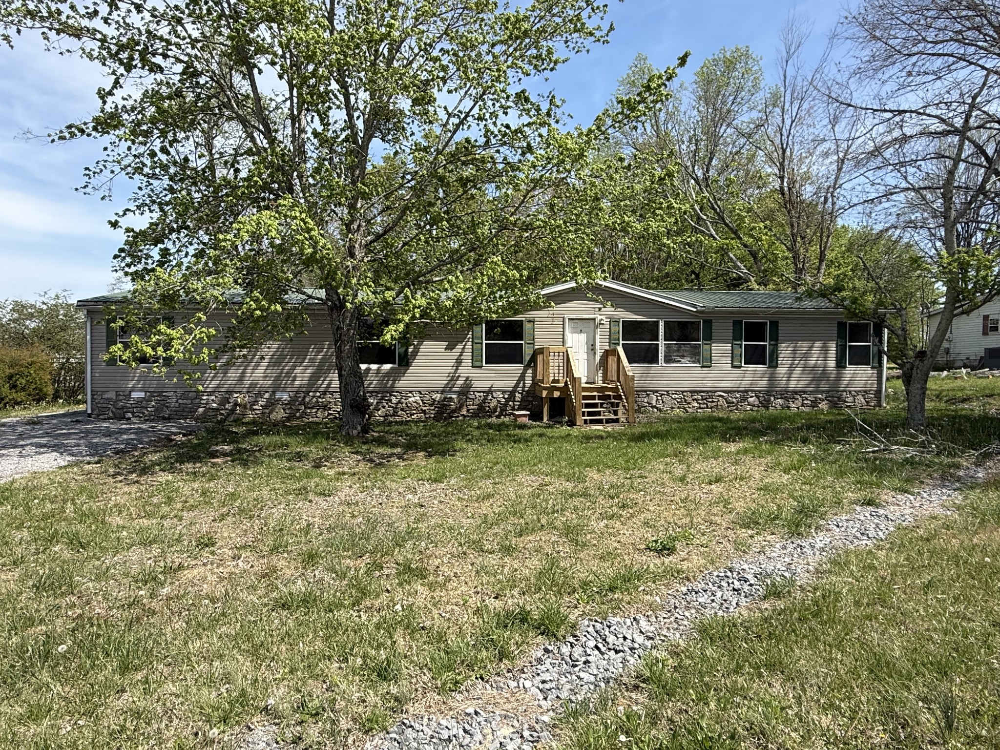 469 Browns Road Lafayette TN 37083