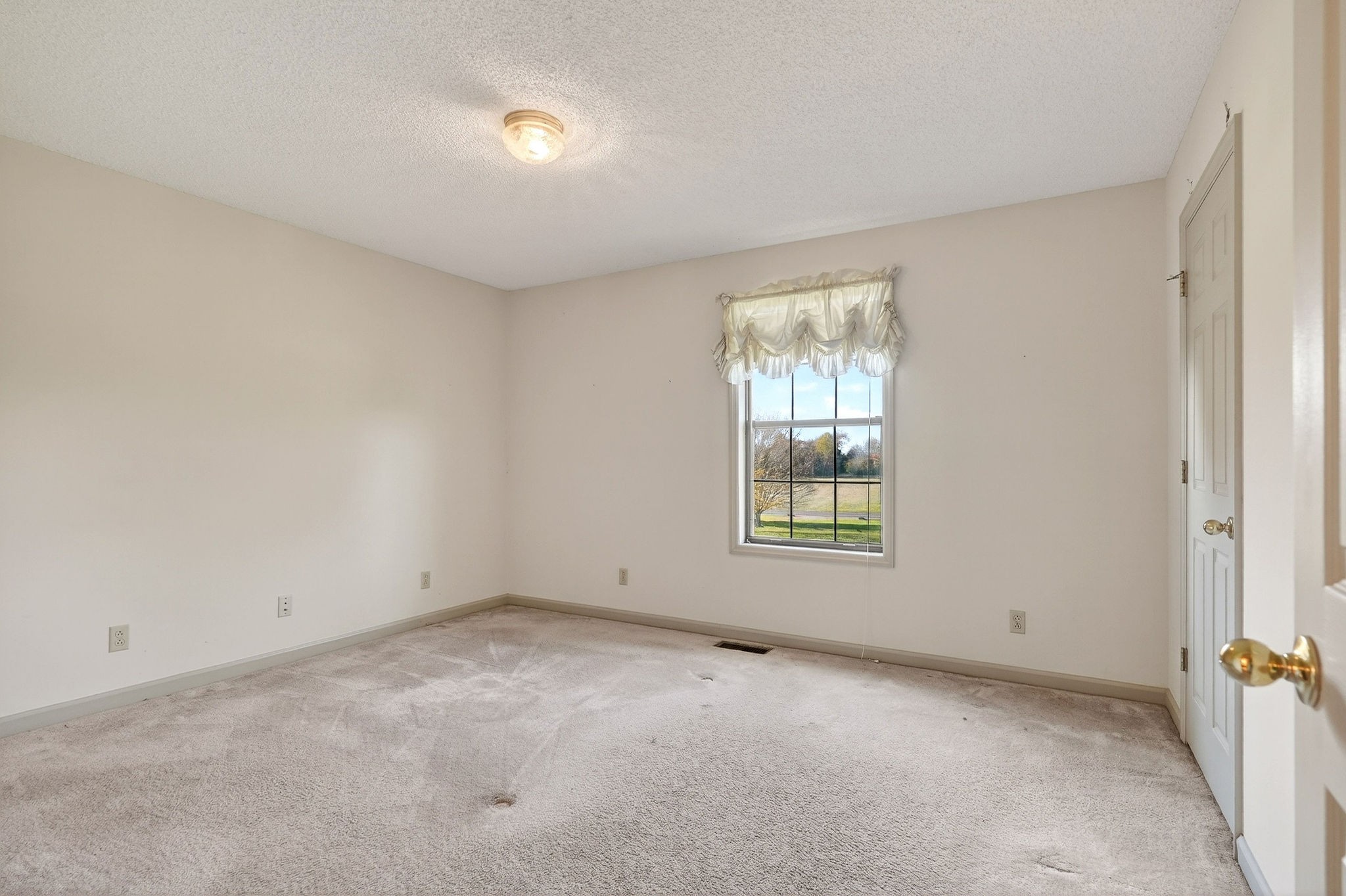 4143 Viola Road Mcminnville TN 37110