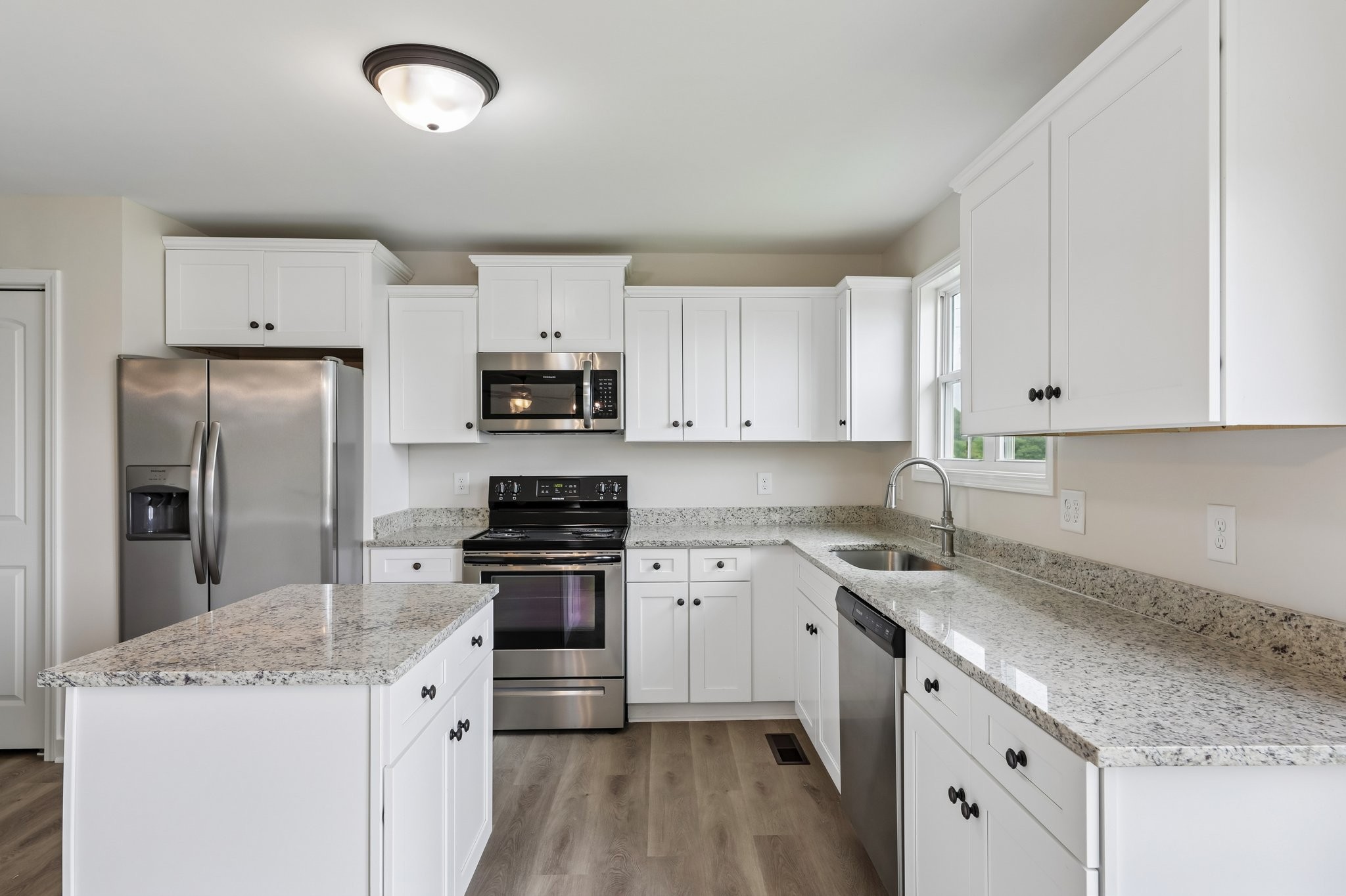 346 E Harris Road Bethpage TN 37022