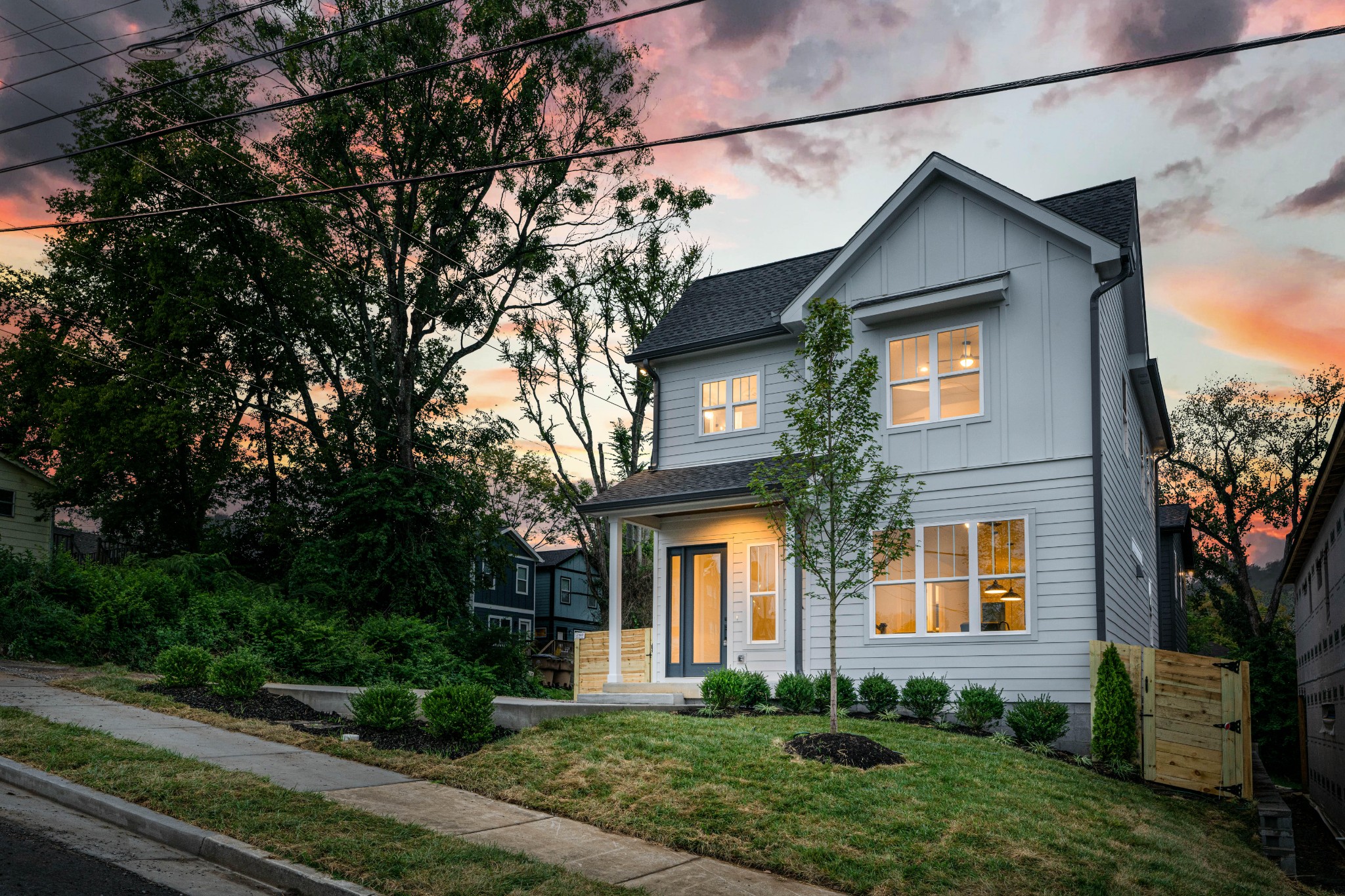 2307a 23rd Ave, N Nashville TN 37208