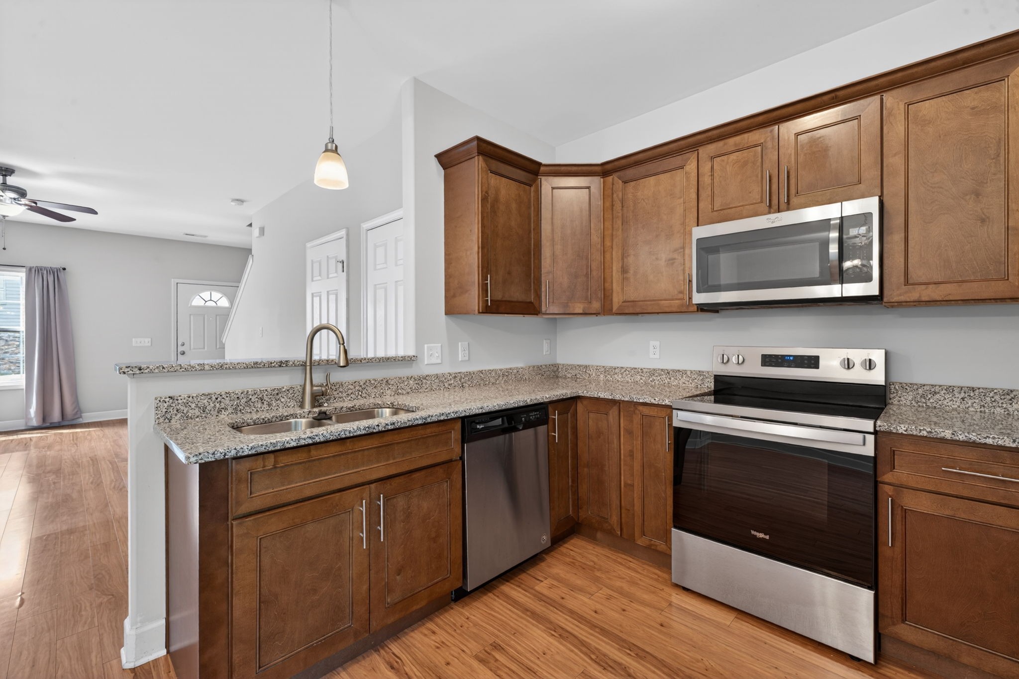 2043 Pinecrest Drive Nashville TN 37211