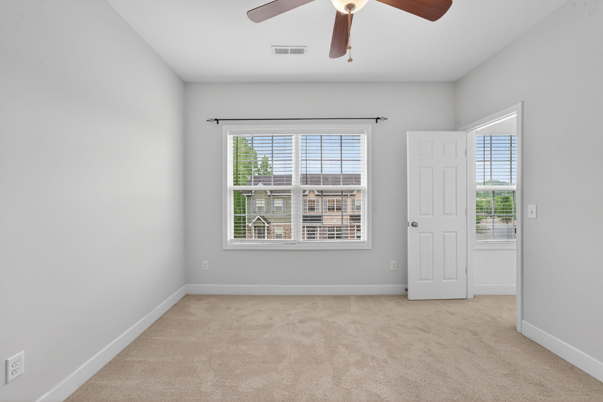 2043 Pinecrest Drive Nashville TN 37211