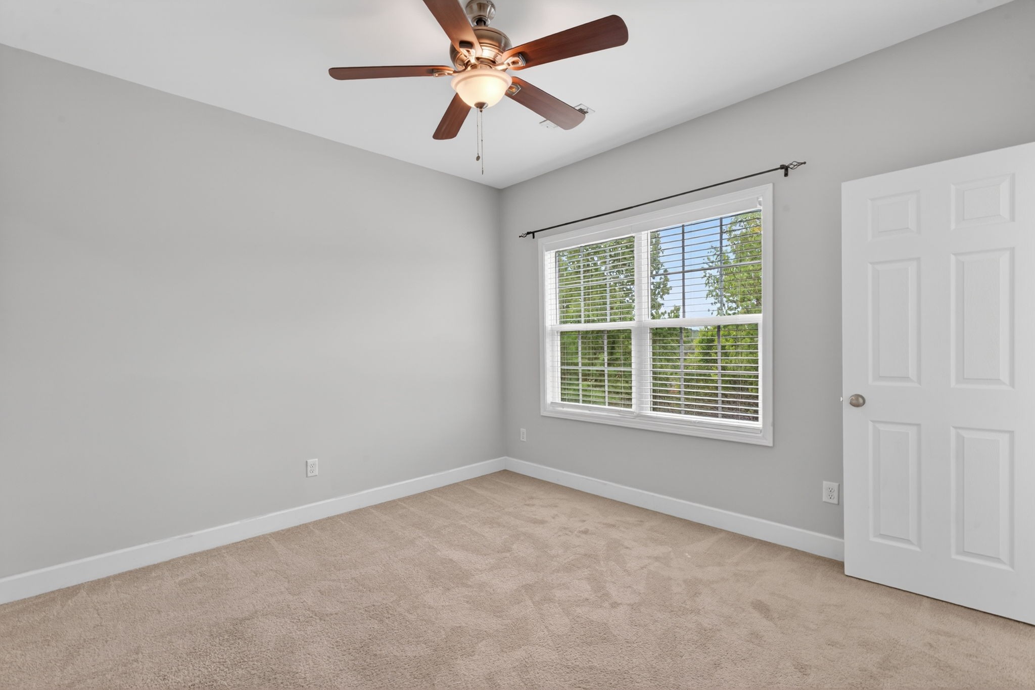 2043 Pinecrest Drive Nashville TN 37211