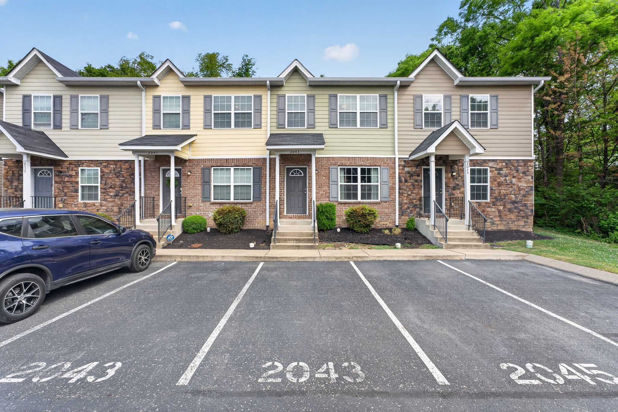 2043 Pinecrest Drive Nashville TN 37211