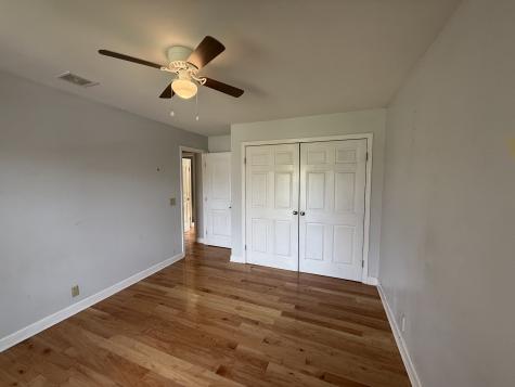 1004 Red Oak Drive Greenbrier TN 37073
