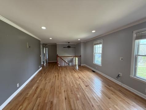 1004 Red Oak Drive Greenbrier TN 37073