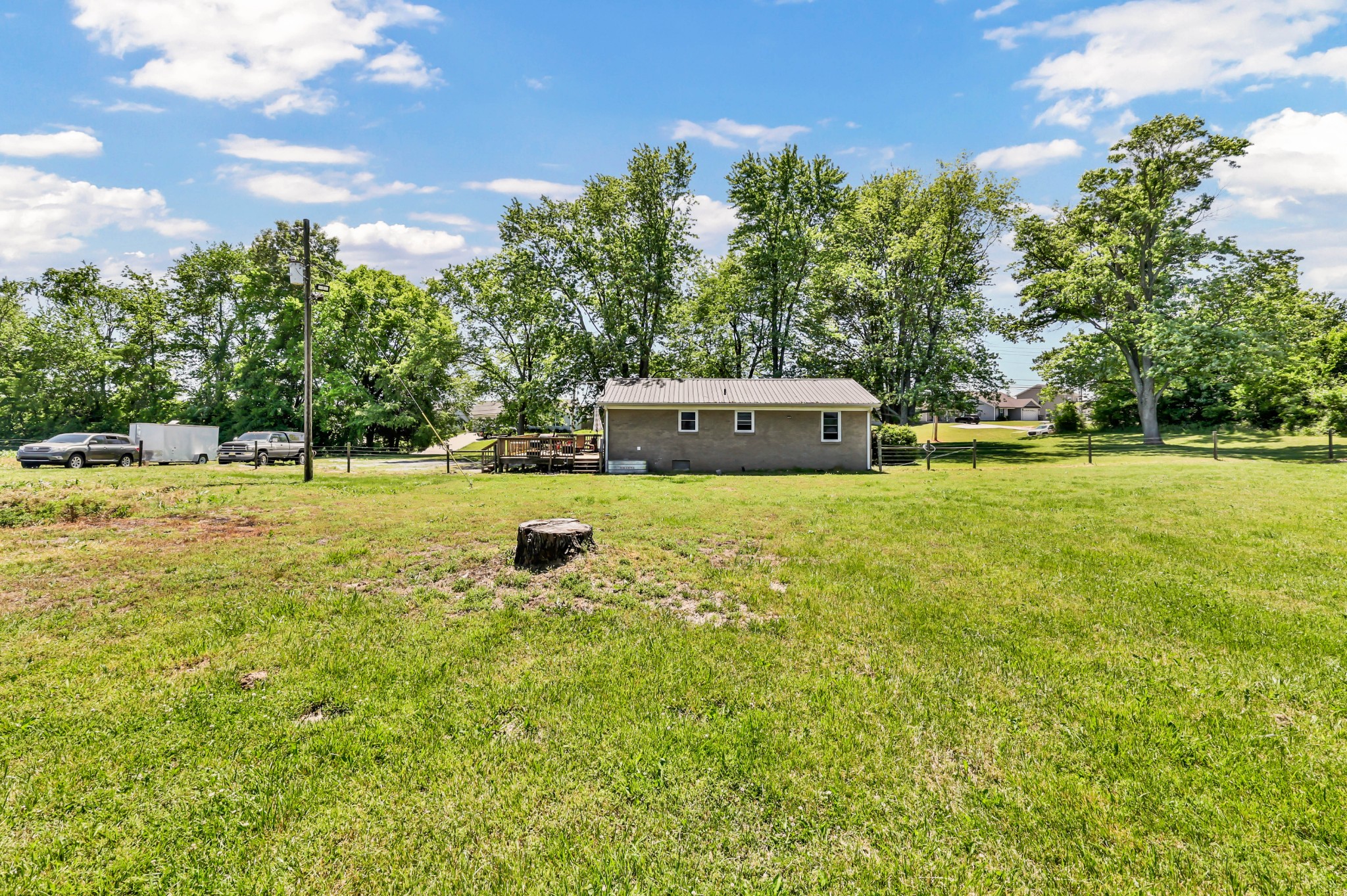 1068 Hugh Hunter Road Oak Grove KY 42262